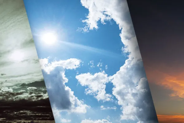 Drei Wolkenfotos zum Austauschen des Himmels und für den Hintergrund